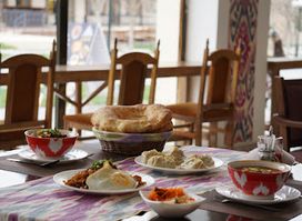 Ikat Boutiques Cafe & Restaurant