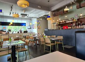 Uhome Restaurant