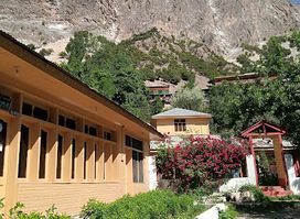Foreigner Tourist Inn