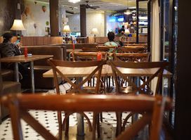 Champ Group - Platinum Cihampelas Walk