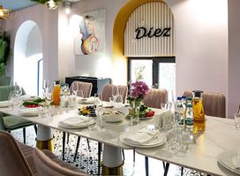 Diez Café
