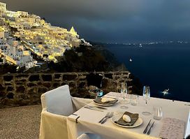 La Colline restaurant Santorini
