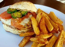 Wome Bar And Restaurant