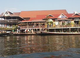 Eyeful Lake Restaurant
