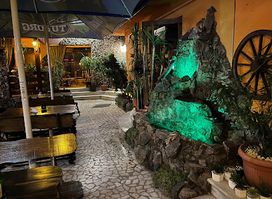 Restaurant Ambra Tradițional Românesc