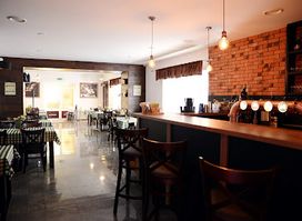 SENATOR Pub&Restaurant