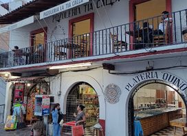Pozoleria Tia Calla Plateros