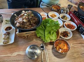 Sky Restaurant (스카이 레스토랑)