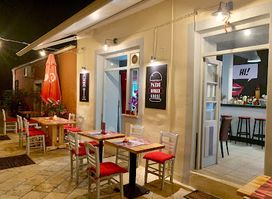 Paxos Burger House