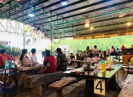 Baan Tewtara Restaurant