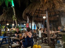 Loco Tulum Restaurant - Mediterranean Kitchen
