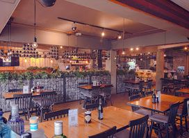 Ammazza | Pizzeria & Gin Garden - Laureles