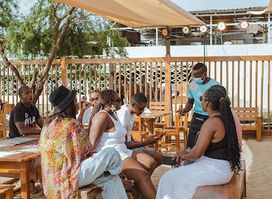 Pés Na Areia Beach Restaurant