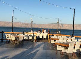 Decks Restaurant