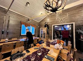 Poropirtti - Reindeer Cottage