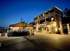 Old Captains Restaurant