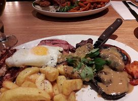 Broomside park Beefeater
