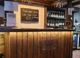 Bakgården Bodega