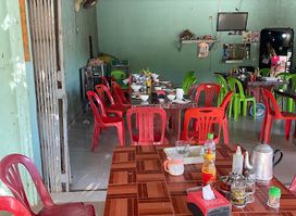 អាហារដ្ឋានម្លប់តាប៉ាង
