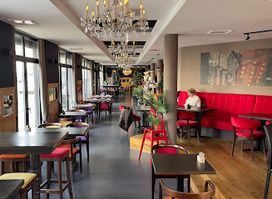 Cafe Restaurant Manou
