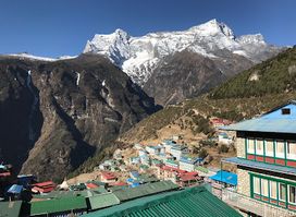 Tashi Dele Lodge and Restaurant