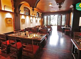 Shan Yoe Yar Restaurant (Manaw Hari)