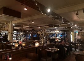 D'vine Restaurant And Social Bar
