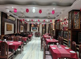 Roopali Inn Restaurant - Best Indian | Vegetarian Restaurants in Jabalpur