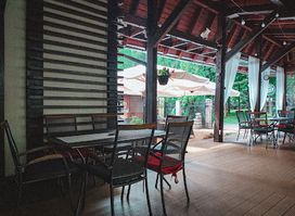 Restaurant Still
