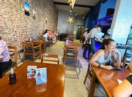 Monsieur Bleu Resto-Bar