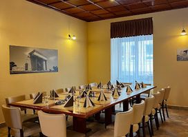 Knossos Greek Cuisine