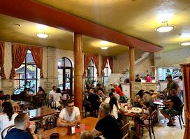 Pizzeria Kolizey (Colosseum)
