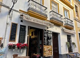El Librero Tapas Y Quesos