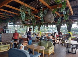 Rooftop Restaurant & Cafe