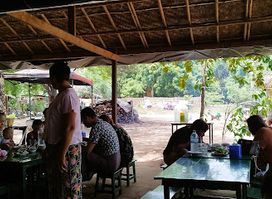 သရပါ ၃ ထမင်းဆိုင် Ta Ra Par (3) Myanmar Traditional Food