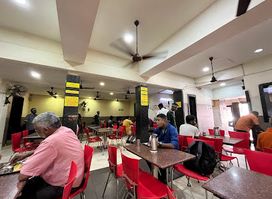 Ratna Cafe
