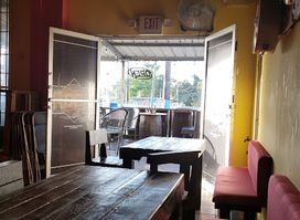 Rock Out Café