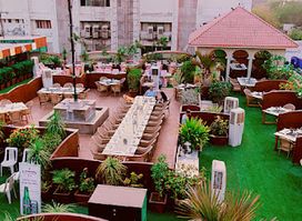 Skyz Restaurant & Banquet