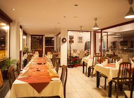Curry House Indian Tandoori Restaurant