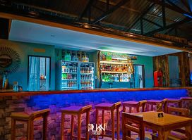 Horizon Bar and Seafood Restaurant