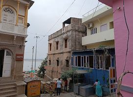 Ashish Cafe
