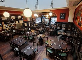 Almacén & Restaurant Suipacha