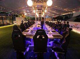 FlyDining - Agra - Adventure Dining Experience
