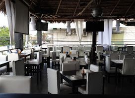 Parrillas Max Burguer • Tela Atlantida