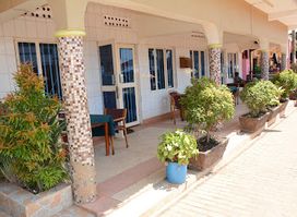 Gulu Ethiopian and Indian Restuarant ( New Florida Hotel )