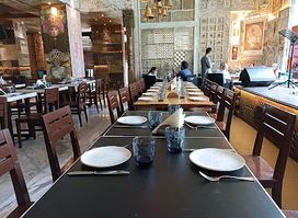 Tanatan Juhu - Kitchen & Bar