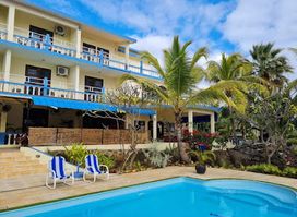 Le Palm Tree Garden Restaurant