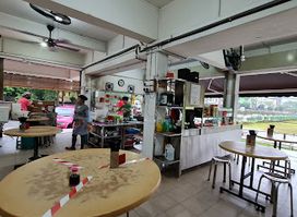 WW Laksa House 水塘。辣沙