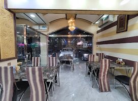 Aroos Damascus Restaurant & Grill