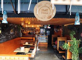 Half Time cafe Villimale